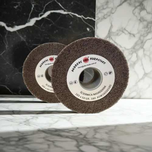 ściernice nasadzane włóknina